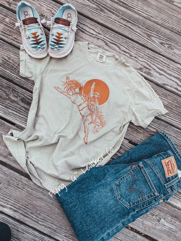 Sunny Bronc Tee (Khaki)