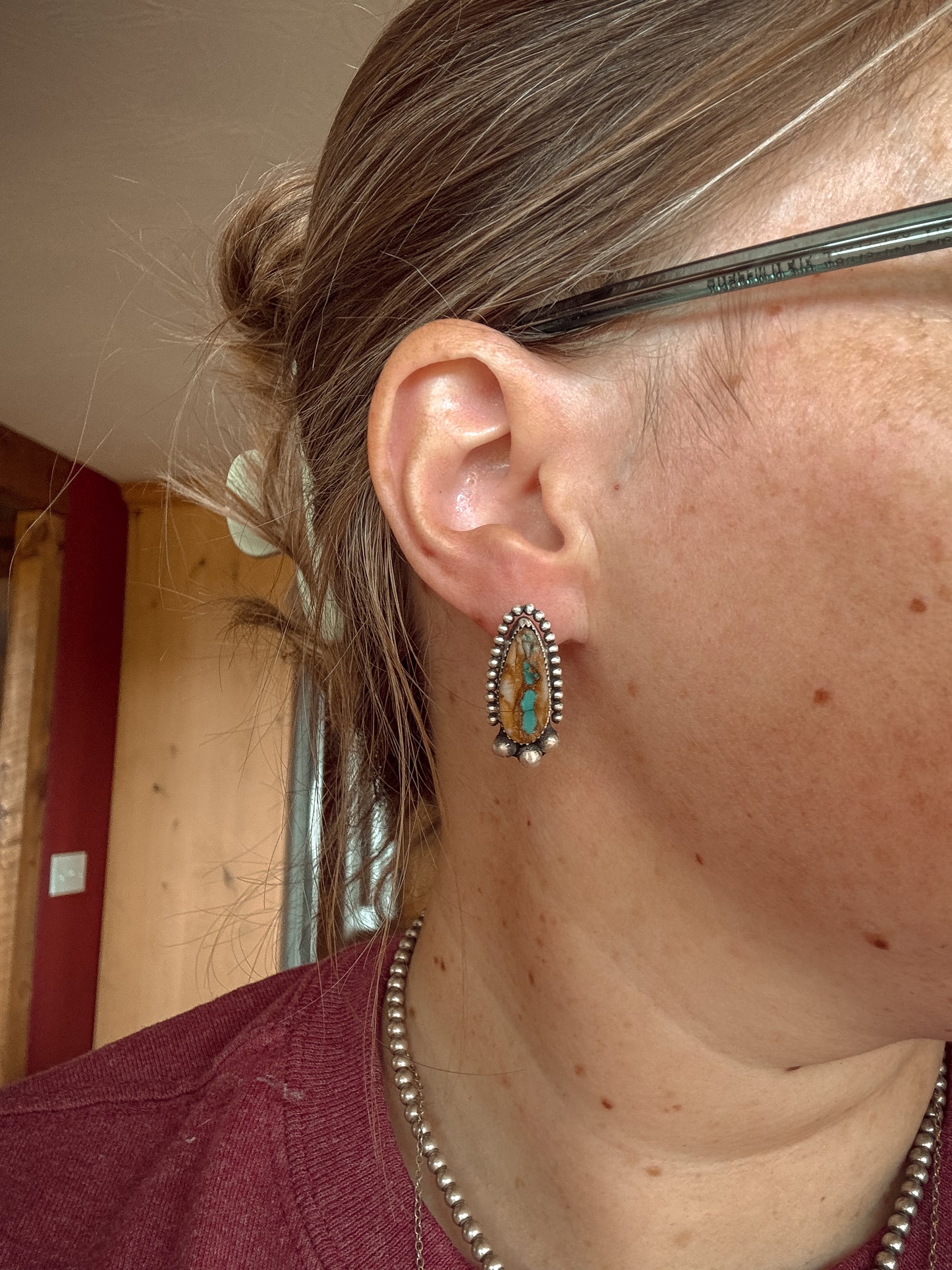 Valley Ribbon Oval Studs
