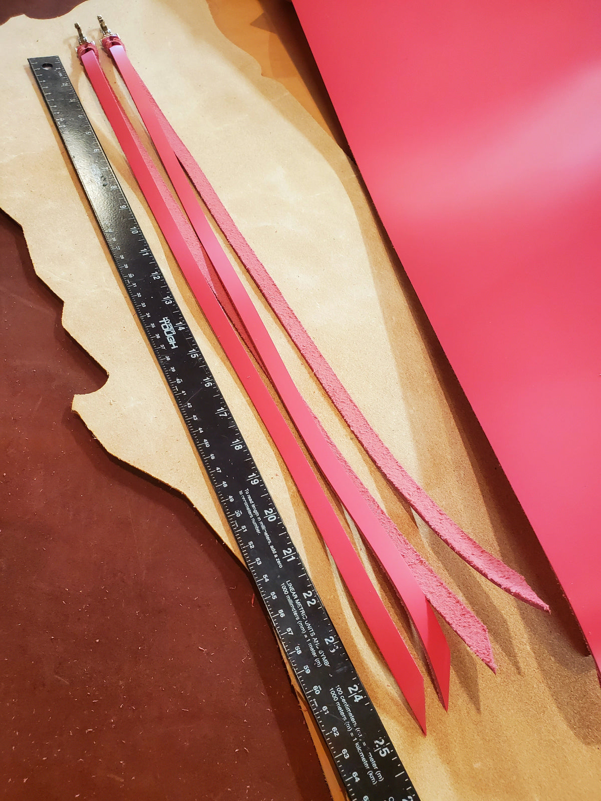 Bright Pink Latigo Saddle Strings (Pair)