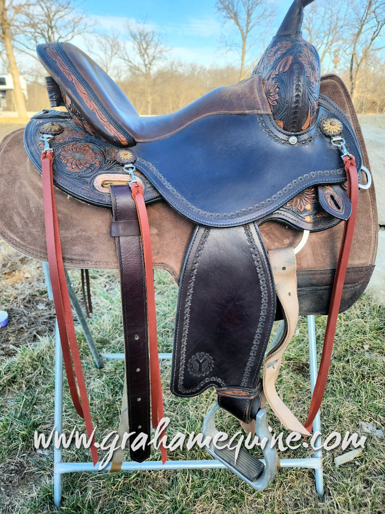 Chestnut Latigo Saddle Strings (Pair)