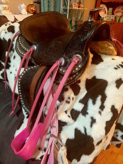 Bright Pink Latigo Saddle Strings (Pair)